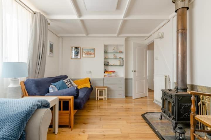 Dog Friendly Cottage 2 Mins To Beach With Hot Tub And Zappi Ev Lessingham Eksteriør billede
