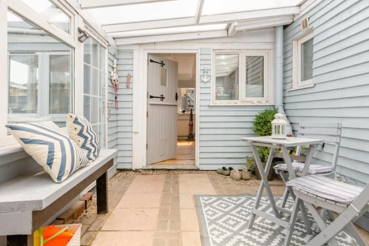 Dog Friendly Cottage 2 Mins To Beach With Hot Tub And Zappi Ev Lessingham Eksteriør billede