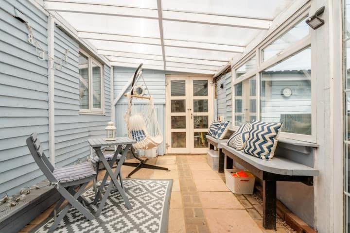 Dog Friendly Cottage 2 Mins To Beach With Hot Tub And Zappi Ev Lessingham Eksteriør billede