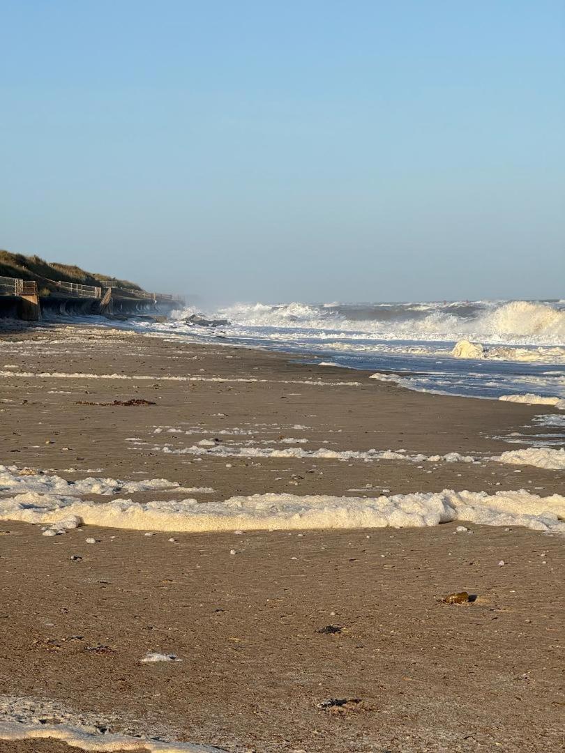 Dog Friendly Cottage 2 Mins To Beach With Hot Tub And Zappi Ev Lessingham Eksteriør billede